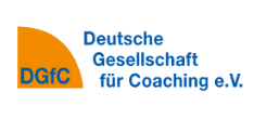 Logo und Zertifizierung de r Deutschen Gesellschaft für Coaching e.v. (DGfC)