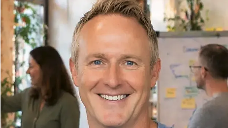Roland Keiffer - Dozent für systemische Aufstellungen und systemisches Coaching und Beratung in Köln für Lösungsbilder